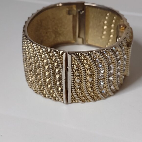 Pretty 6.5 Inch Gold Tone Rumours Watch - Picture 7 of 10